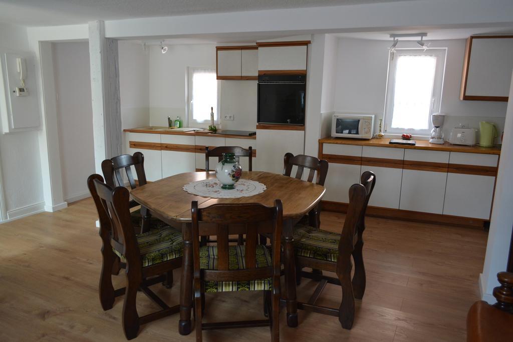 Vila Location Alice Ottrott Pokoj fotografie