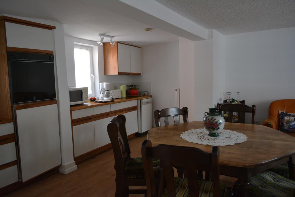Vila Location Alice Ottrott Pokoj fotografie